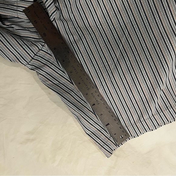 Tommy Bahama Striped Shorts Lightweight 34 - Picture 3 of 4